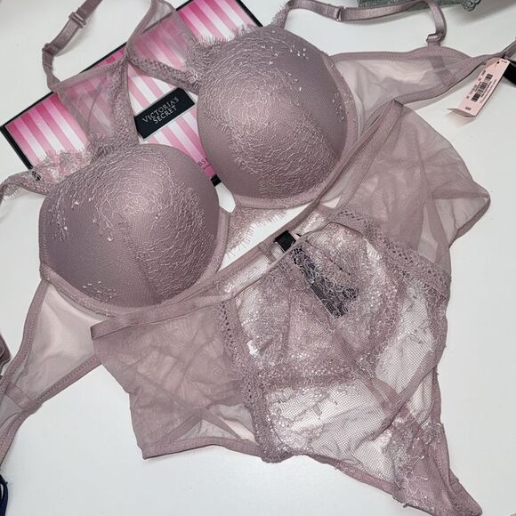 🔥VICTORIA SECRET BRA set Very sexy pushup SZ 32D/M New - Picture 1 of 10